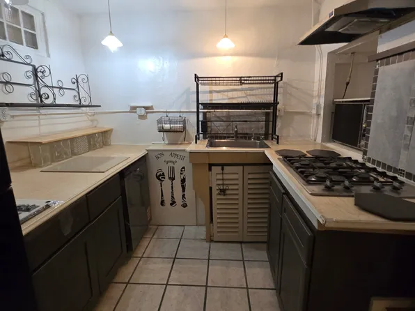 220 Yale Blvd SE APT B, Albuquerque, NM 87106