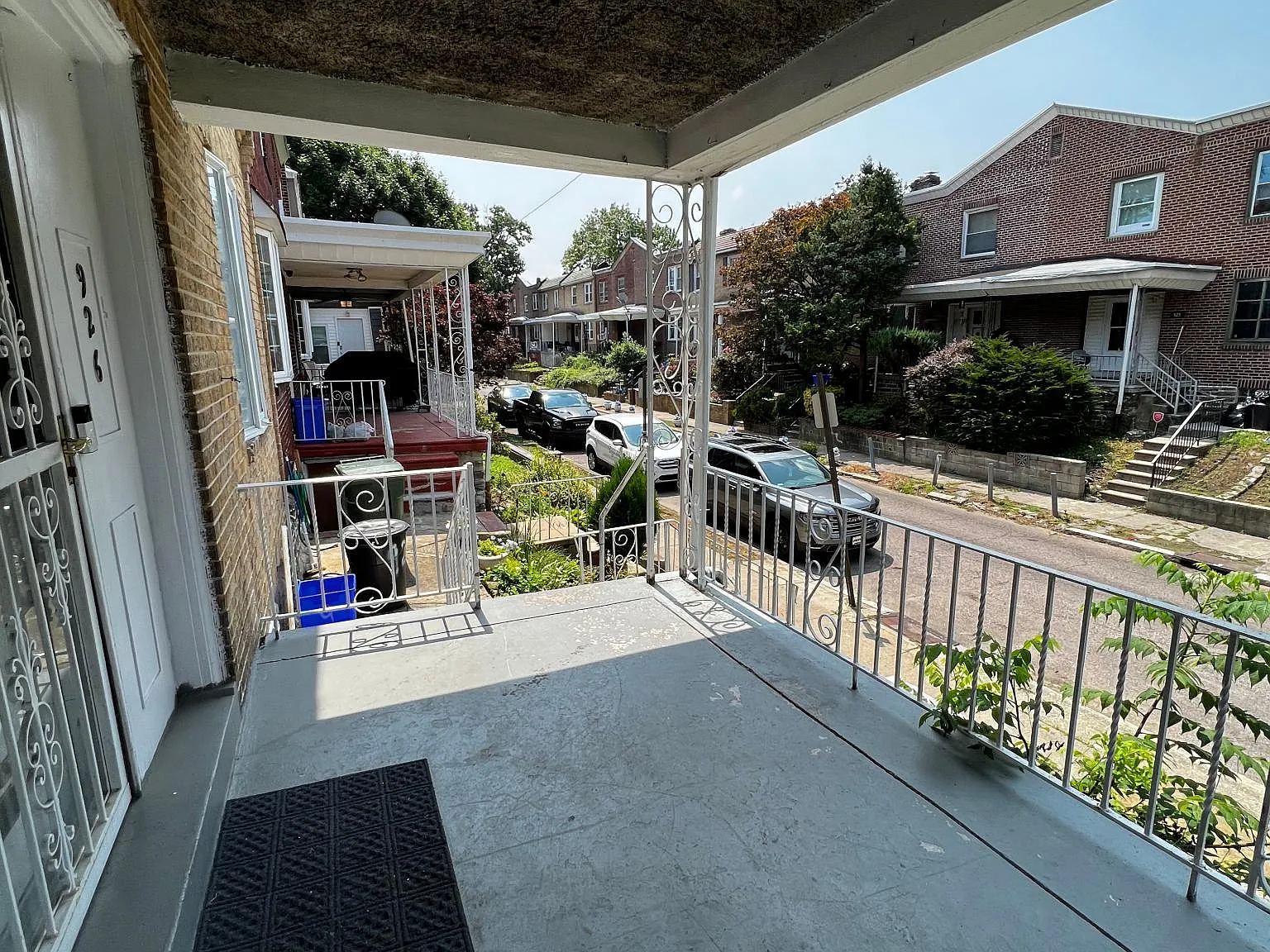 3 bed, 1192 sqft, $1,800 — Photo 2