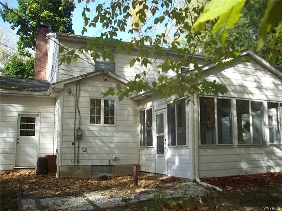 3rd image of 74 Wellingwood Dr