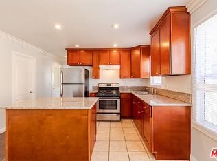 1409 1/2 S Bronson Ave, Los Angeles, CA 90019