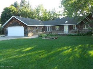 17123 Stalker Lake Rd, Battle Lake, MN 56515