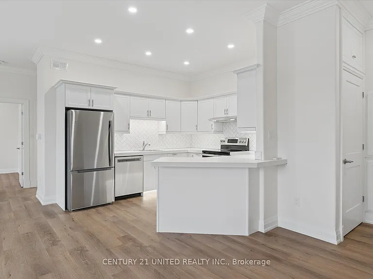 1027 Willcox St #201 — Photo 11