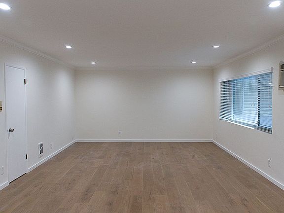 2nd image of 1632 Camden Ave APT 104