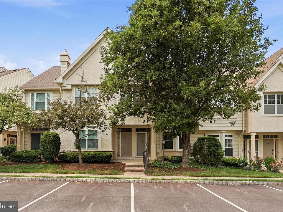 1st image of 505 Dresher Woods Dr