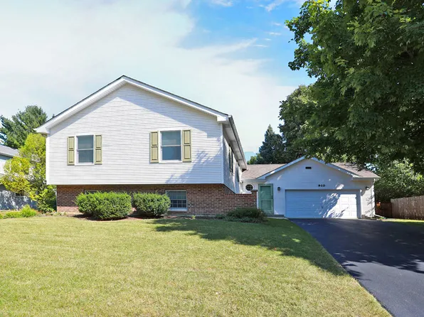 910 S Vista Dr, Algonquin, IL 60102