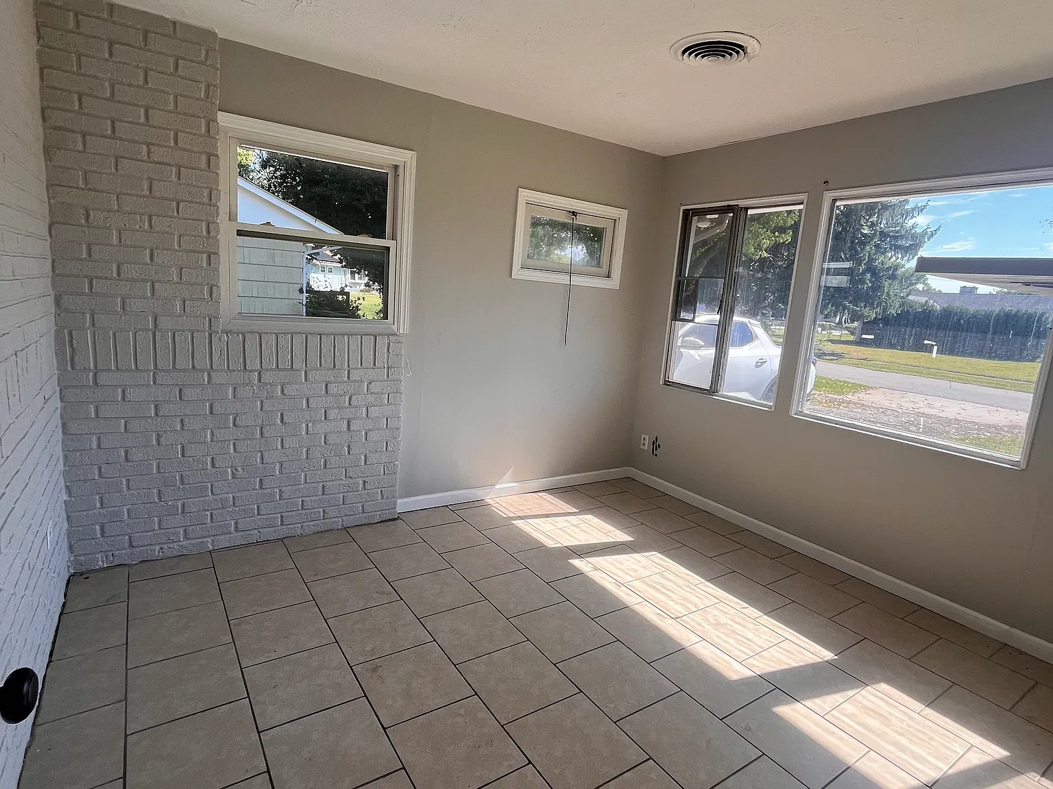 4 bed, 1450 sqft, $1,800 — Photo 4