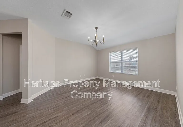 6083 Akin Cir — Photo 15