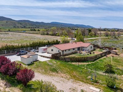 19271 Cherry Ln, Tehachapi, CA, 93561