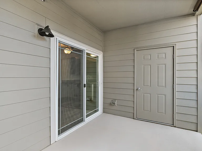 2 Bed 2 Bath Standard w/ Garage - 1,081 Sq Ft 2 Bed 2 Bath Standard w/ Garage - 1,081 Sq Ft