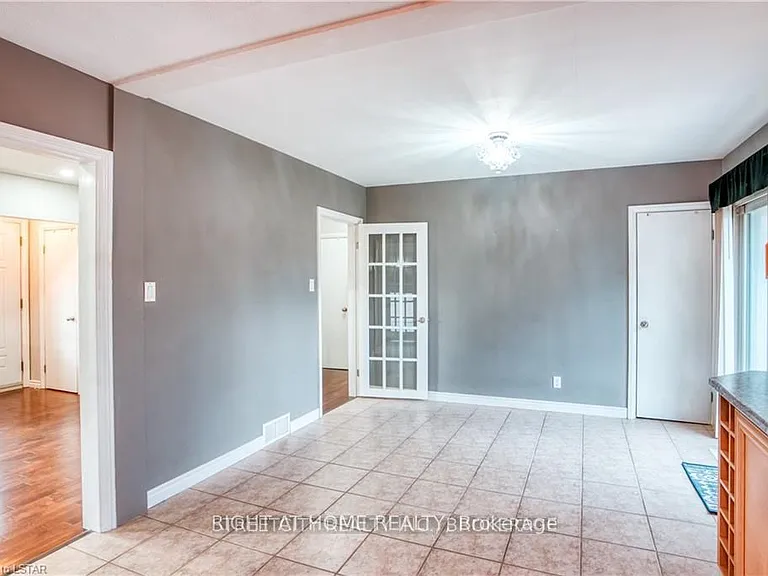 14 Graham Cres — Photo 10