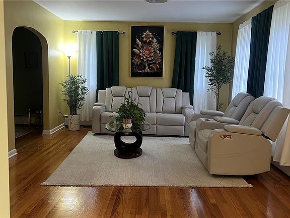 3rd image of 2420 Tilghman St #2426