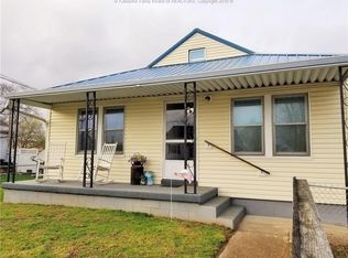 452 Burdette St, Point Pleasant, WV 25550