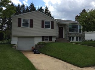 820 Densmore Rd, Philadelphia, PA 19116