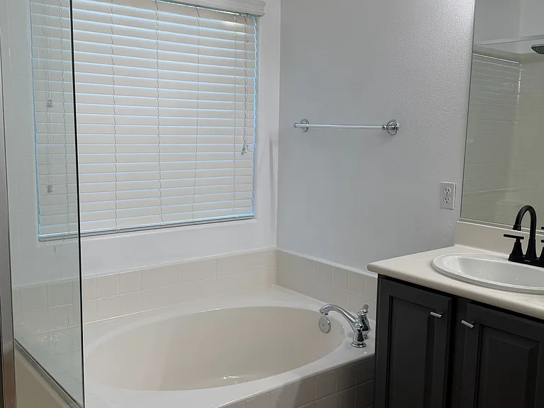 10585 Cave Ridge St — Photo 14
