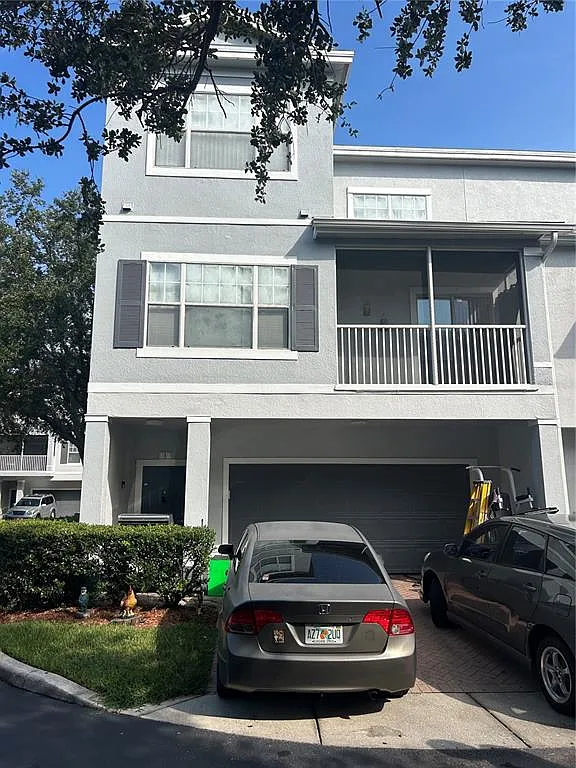 3 bed, 2.5 bath, 1465 sqft, $2,100 — Photo 1