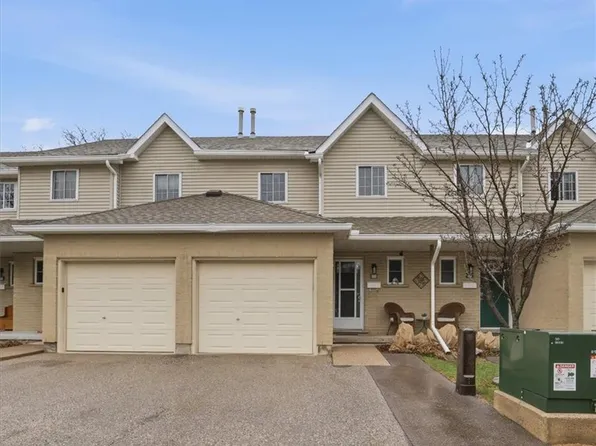 10 Holborn Ct #30, Kitchener, ON N2A 3Y9