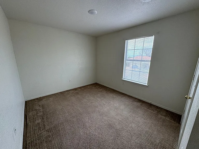 3301 Toledo Dr — Photo 13