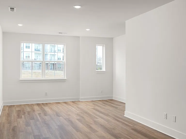 700 N Dupont Ave #115 — Photo 14