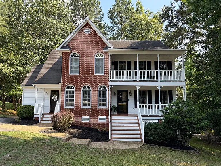 1507 Southcreek Dr — Photo 1