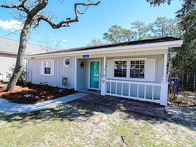 136 Ne 17th St Oak Island Nc 28465 Zillow