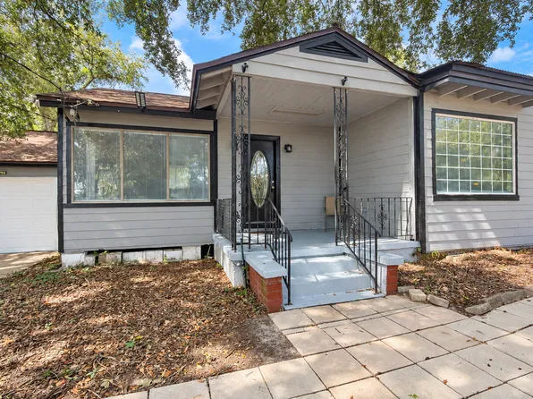 1022 Odessa Dr E, Jacksonville, FL 32254