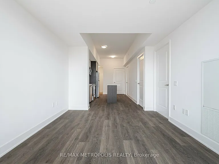 202 Burnhamthorpe Rd E #1704 — Photo 12