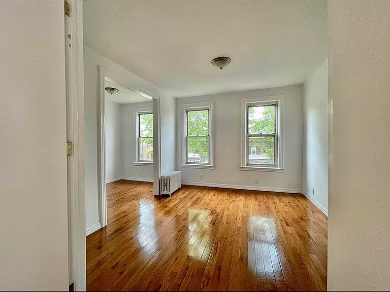 2321 26th St #2 — Photo 3