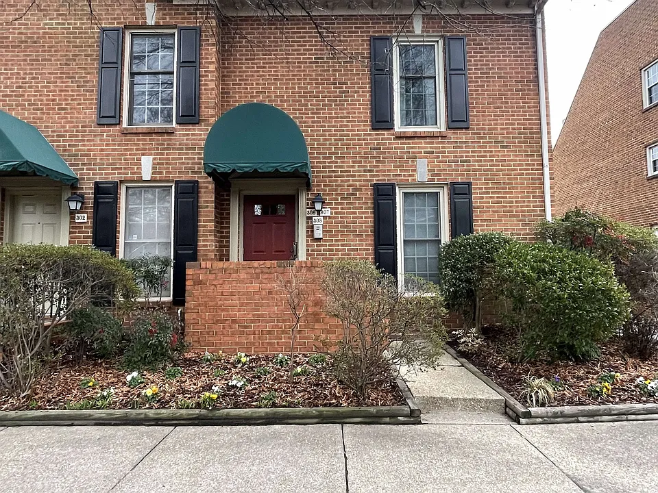 1214 Stockley Gdns #1-306-1
