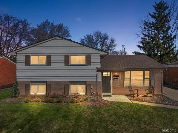 8259 San Marco Blvd, Sterling Heights, MI 48313