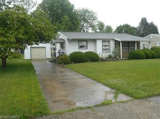 1011 Kelly St NW, New Philadelphia, OH 44663