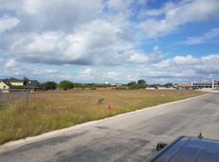 202 Quarry Ln, Cuero, TX 77954