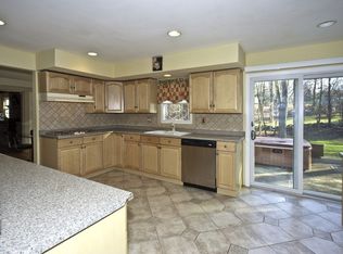 11 Culver Dr, New City, NY