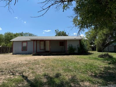 627 E LEONA ST, Uvalde, TX, 78801