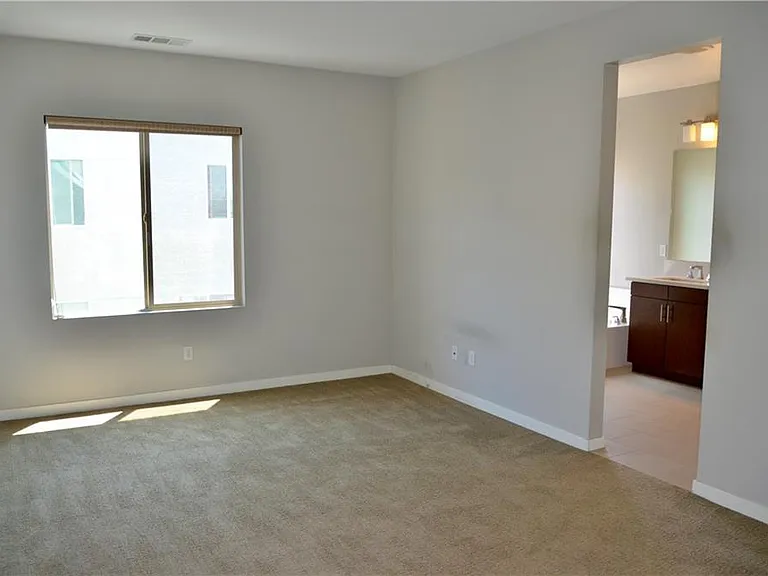 1500 W Artesia Sq #A — Photo 18