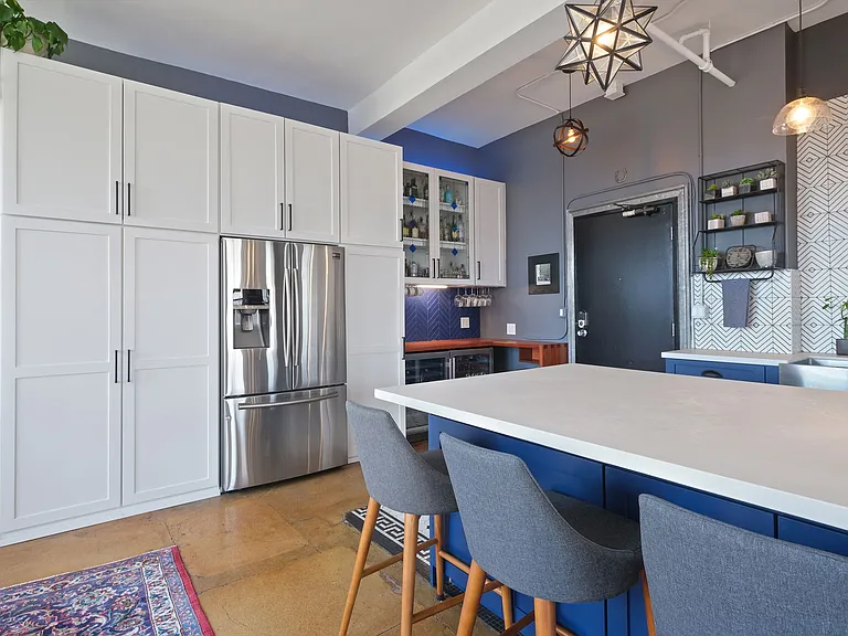 108 W 2nd St #902 — Photo 14