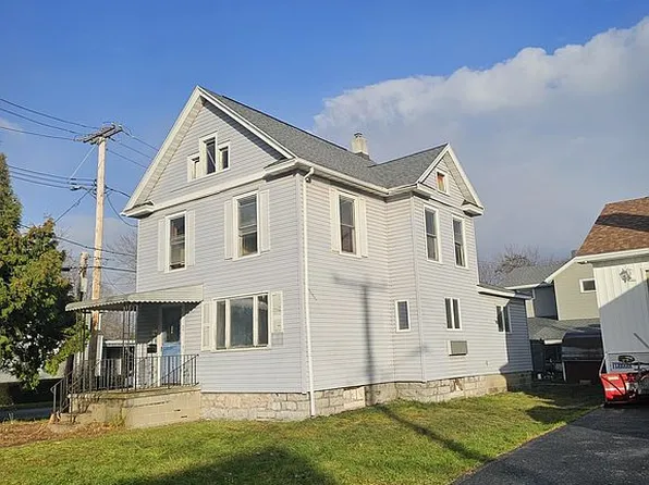 8 Rumsey St, Seneca Falls, NY 13148