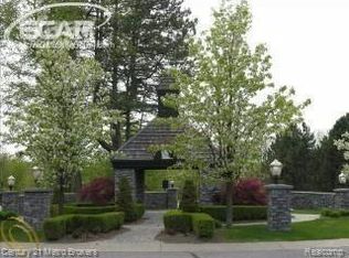 6306 Bridle Path, Grand Blanc, MI