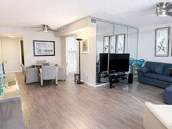 3rd image of 3030 Wolverton Dr #B