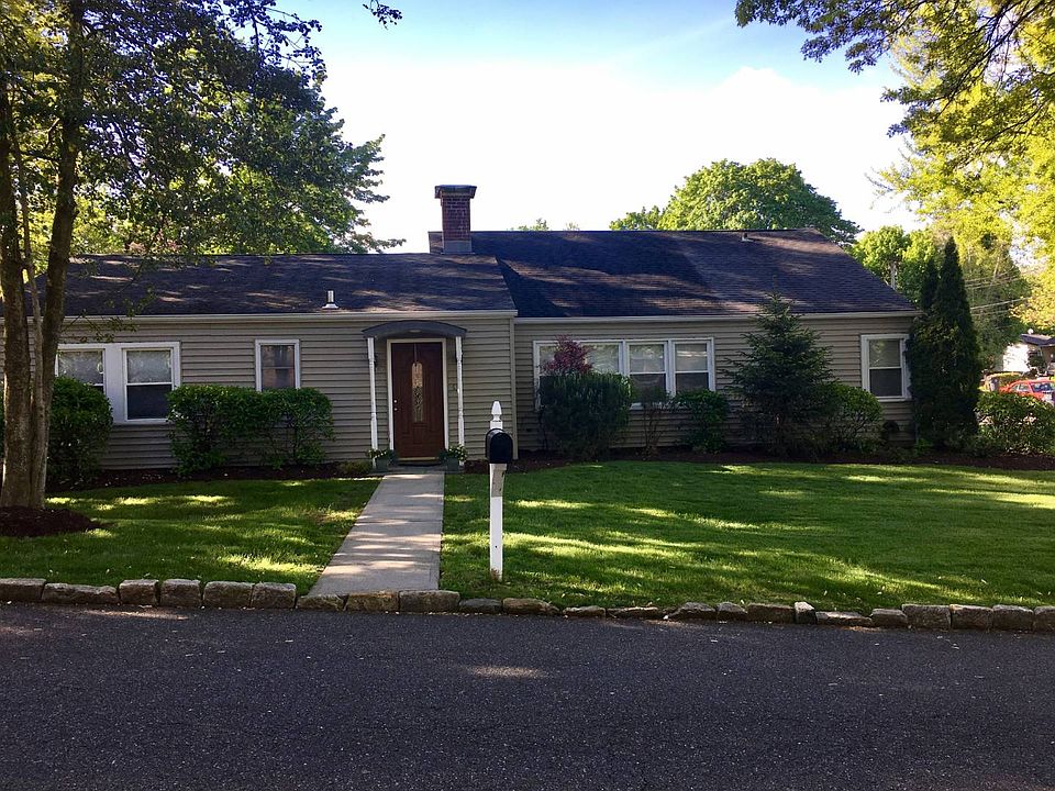 1st image of 29 Orchard Ln