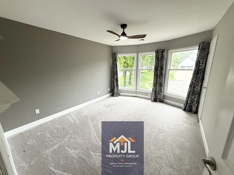 15601 Maple St — Photo 25