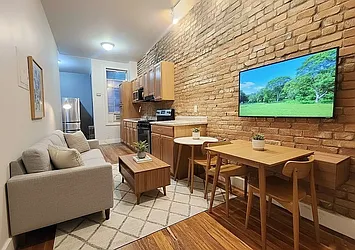 846 Hart Street, #1B