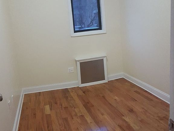 5th image of 1620 Caton Ave #1A