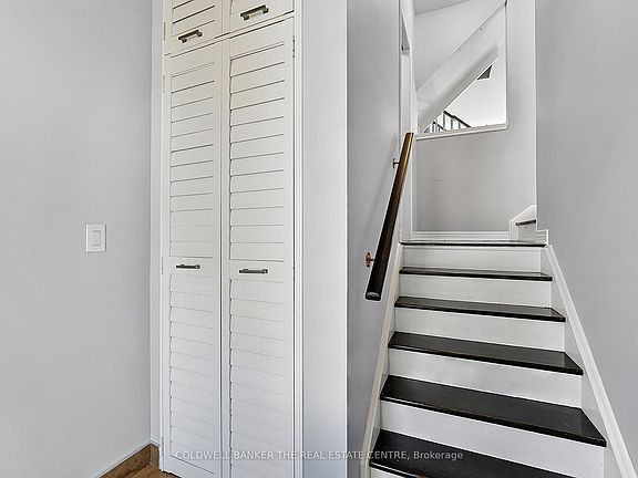 2nd image of 370 Doak Ln