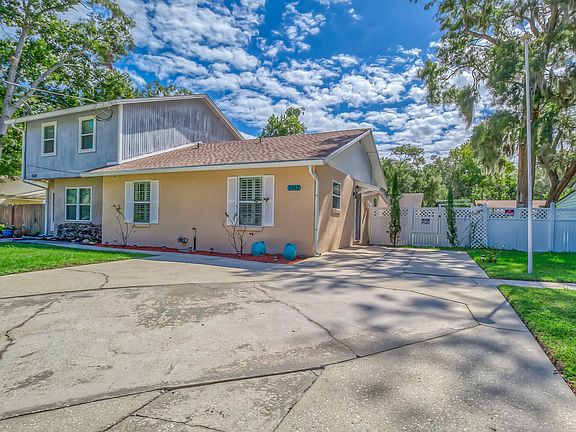 3rd image of 1042 Assisi Ln