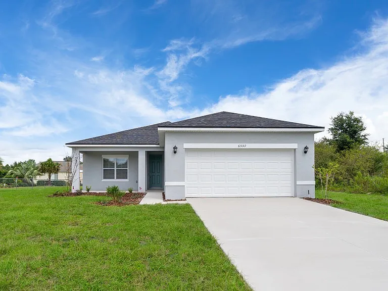 330 San Marino Rd SW — Photo 1