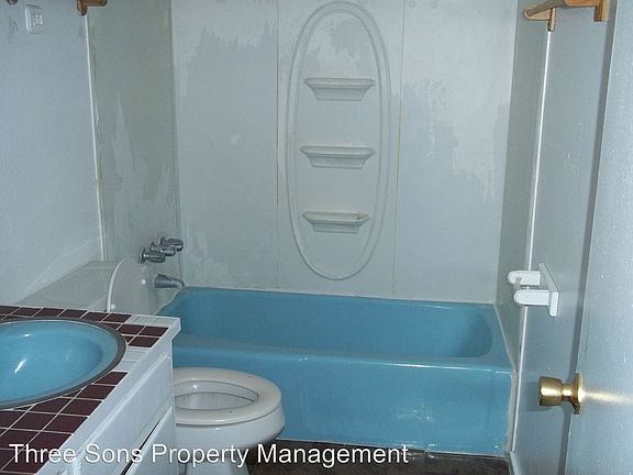 5th image of 324 Rhode Island St NE APT C