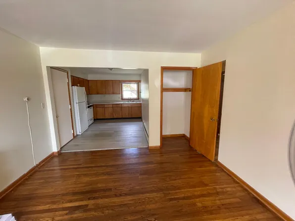 311 W Arnold St #1, Sandwich, IL 60548