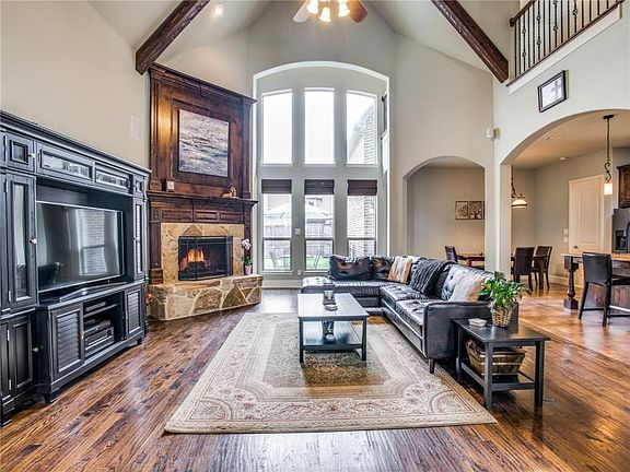 2nd image of 3966 Bear Creek Ln