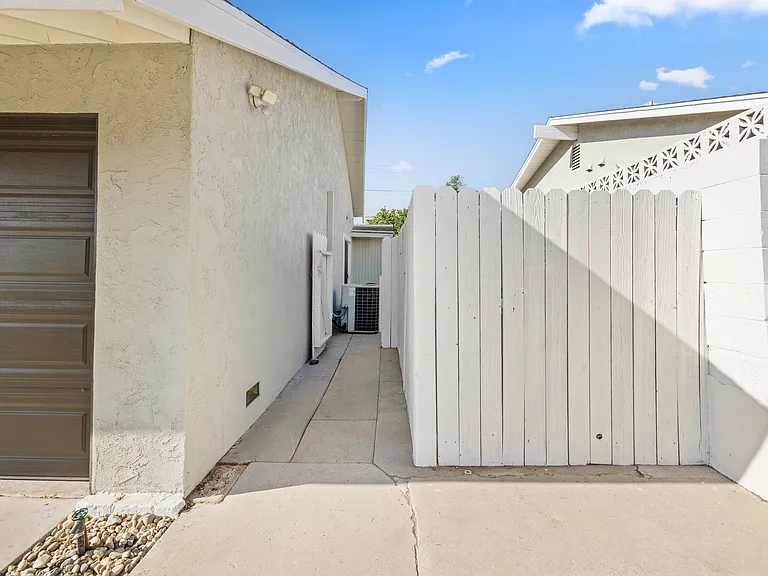 3361 Wichita Falls Ave #B — Photo 4