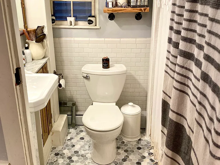 16 Sheldon St #1 — Photo 21